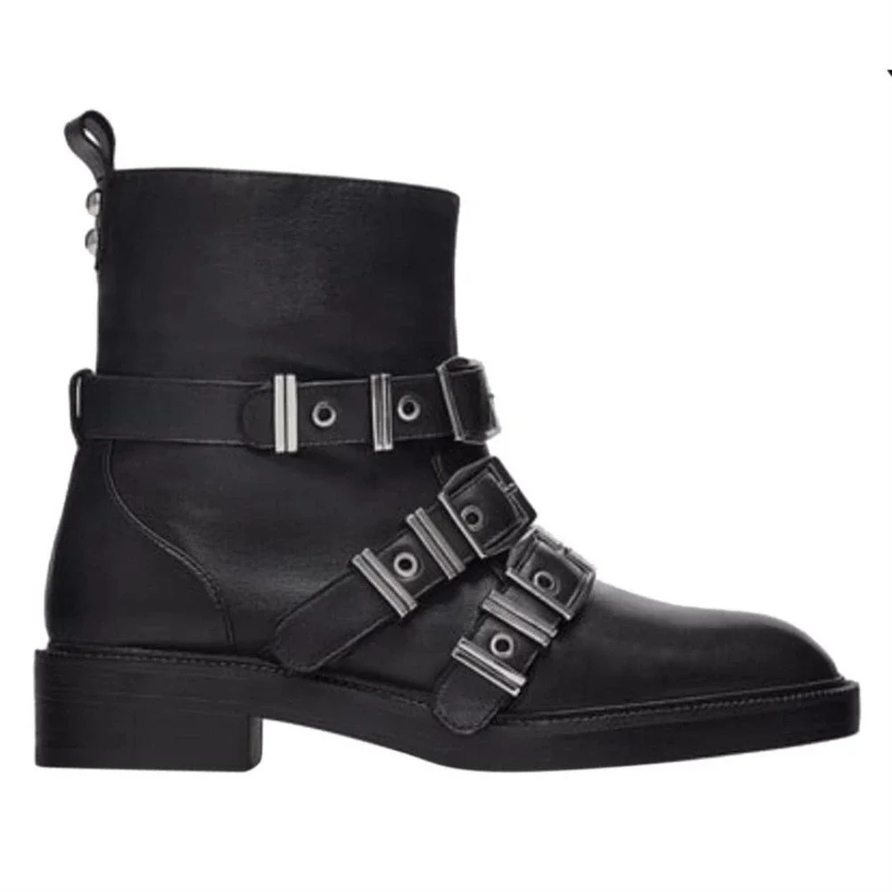 Zara black leather Boots 8.5. Case#32